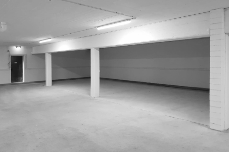 Preview Junghans Garage