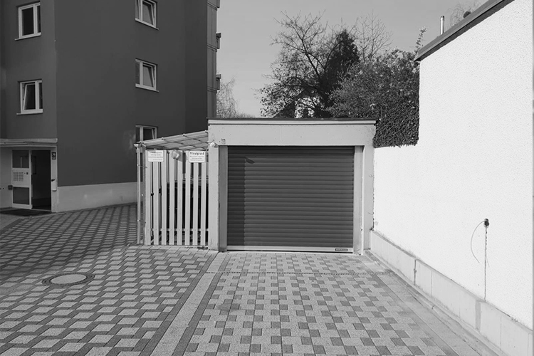 Preview Junghans Garage